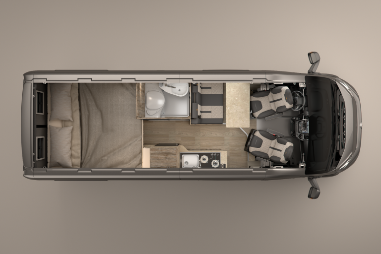 Innenansicht eines Robeta Apollos Campervans mit Sitzen, Längseinzelbetten im Heckbereich, Bad und Kücheneinheit.